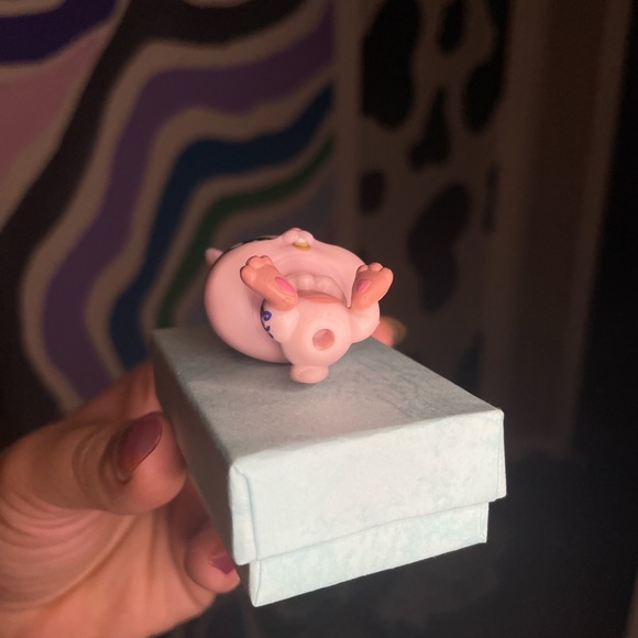 LPS Pink Rabbit Figure - Picture 3 of 3